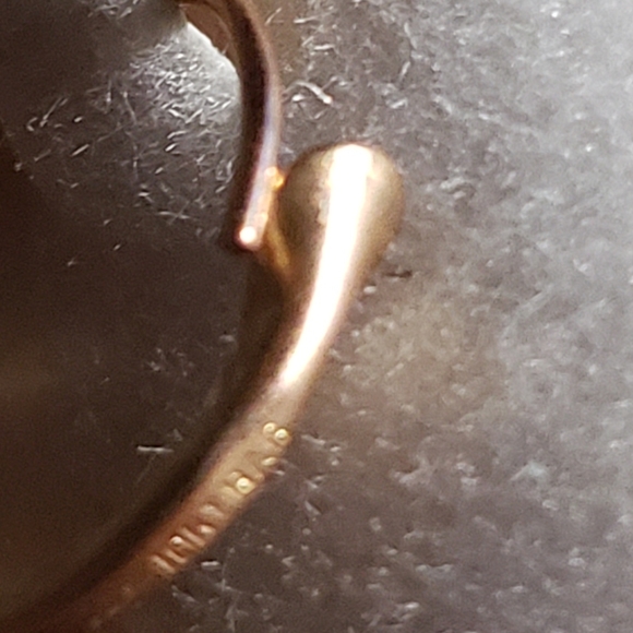 10 K GOLD PIERCED EARRINGS - Picture 6 of 7